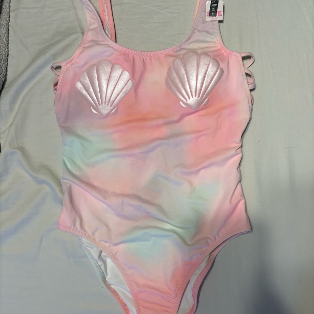 Mermaid 🧜🏻‍♀️ One Piece Swimsuit - Picture 2 of 7